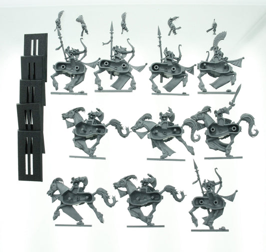 Warhammer The Old World - High Elf Realms: Ellyrian Reavers (5 Mounted Cavalry - On-Sprue)