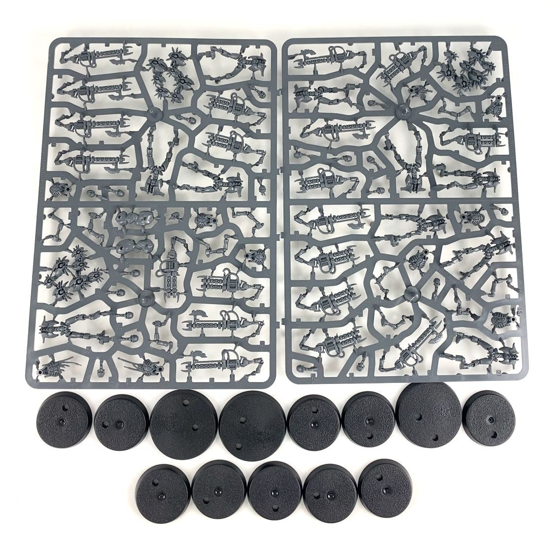Warhammer 40k - Necrons: Necron Warriors (10 Miniatures - On-Sprue) - Genuine Games Workshop Warhammer Miniature Kit
